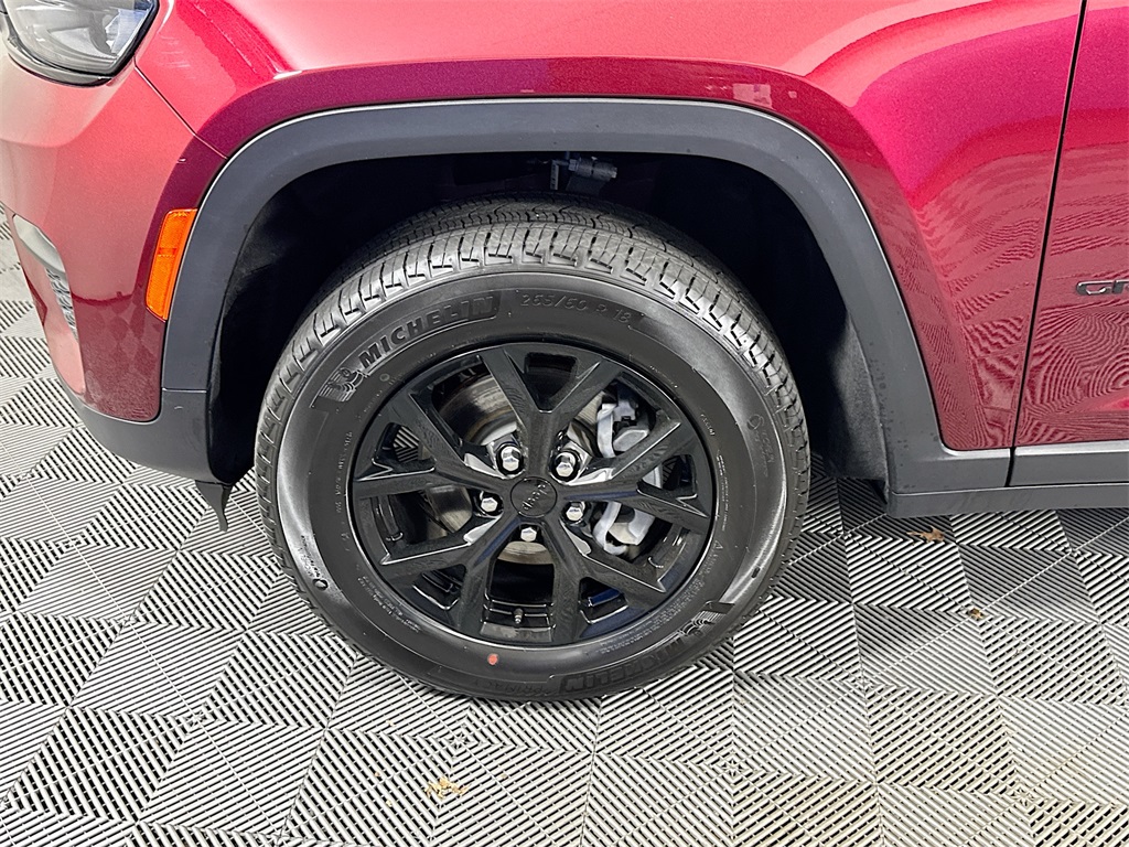 Vehicle image 29 of 30