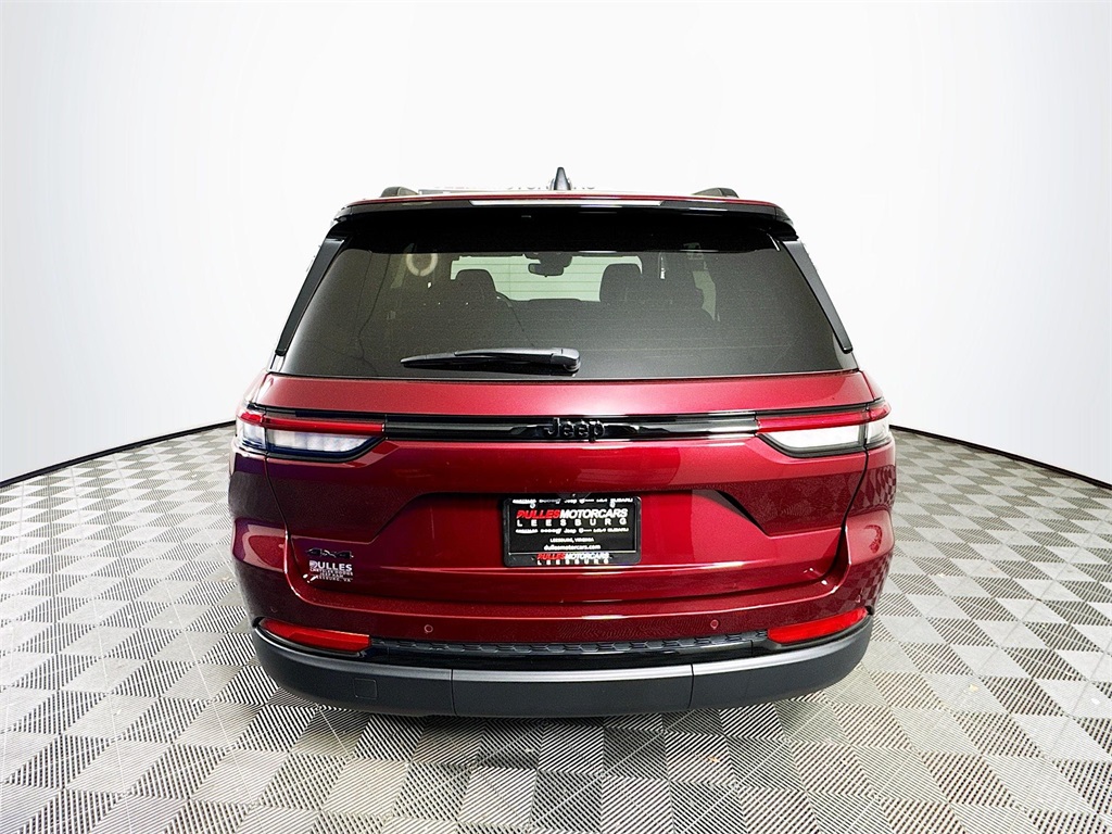 Vehicle image 5 of 30