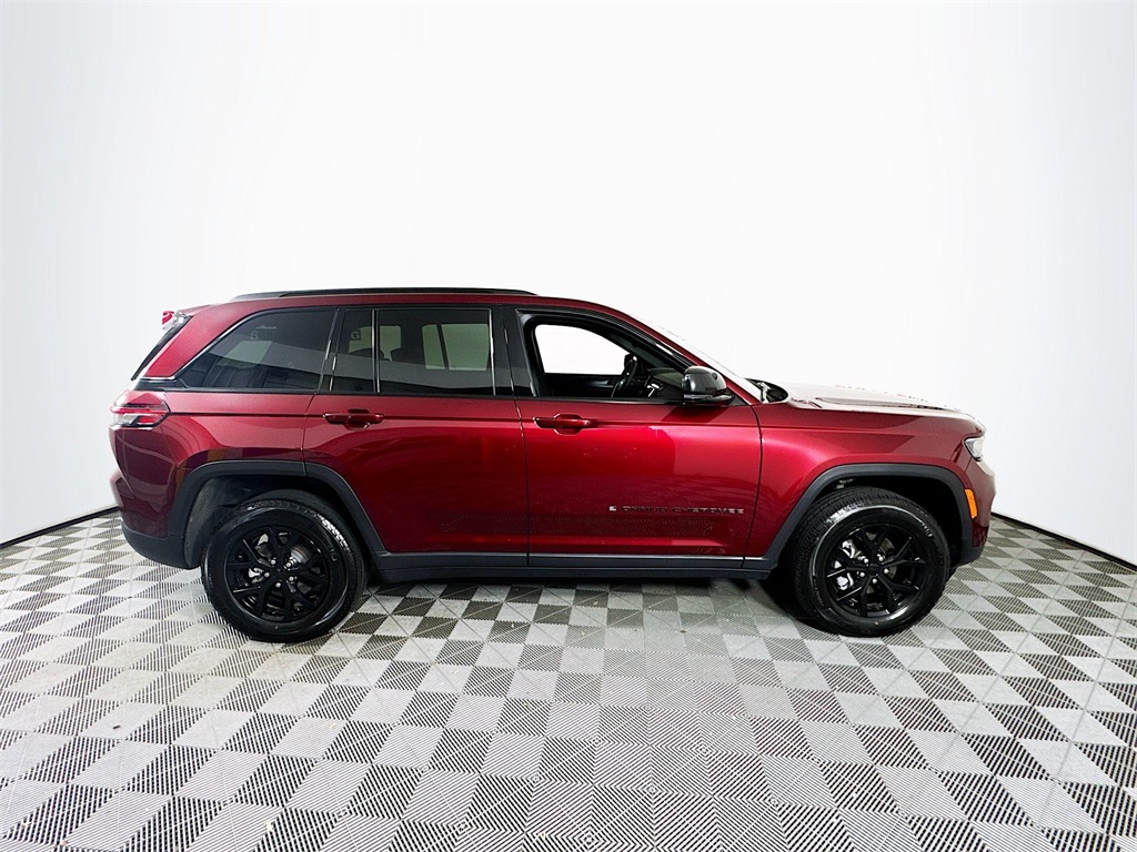 Vehicle image 7 of 30