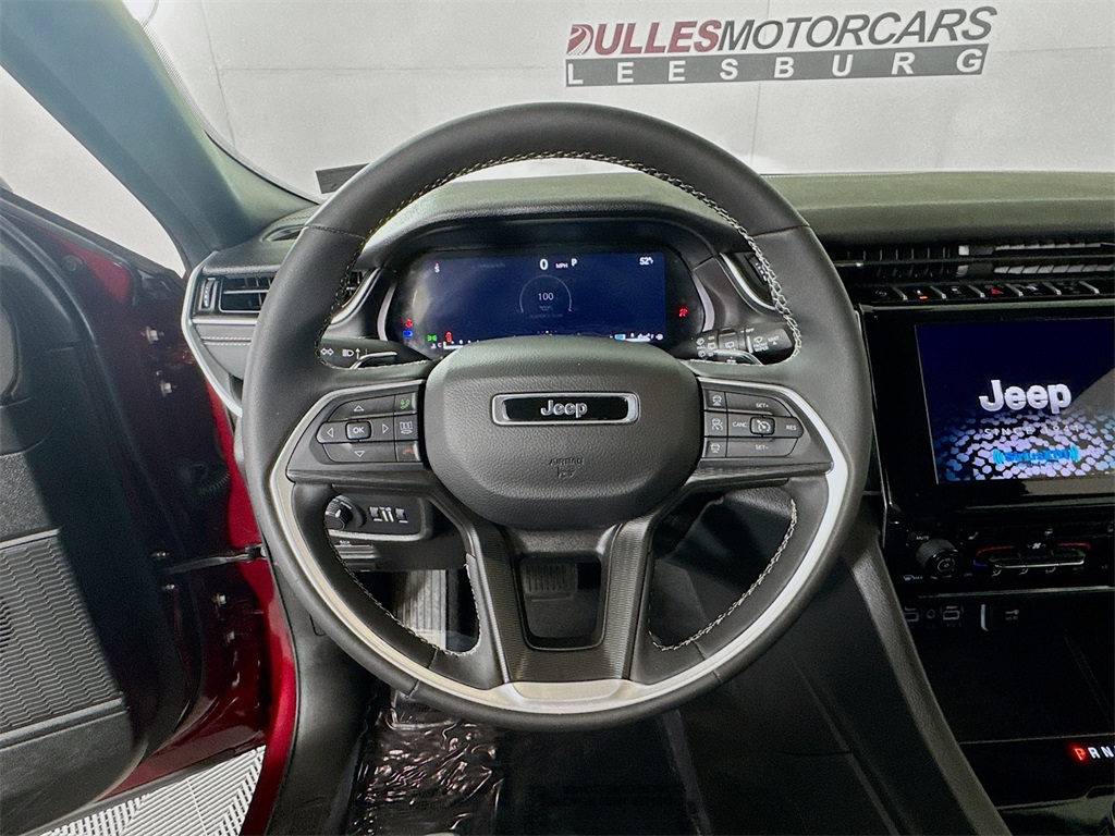 Vehicle image 11 of 30