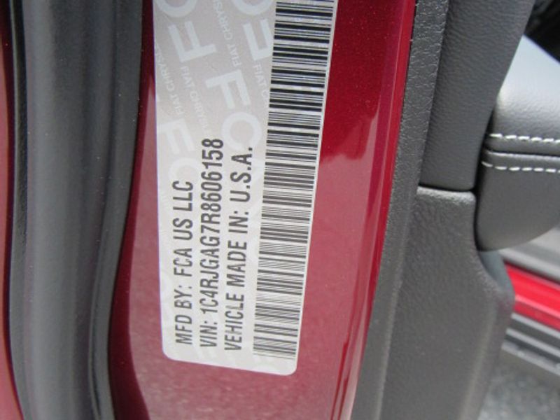 Vehicle image 22 of 23