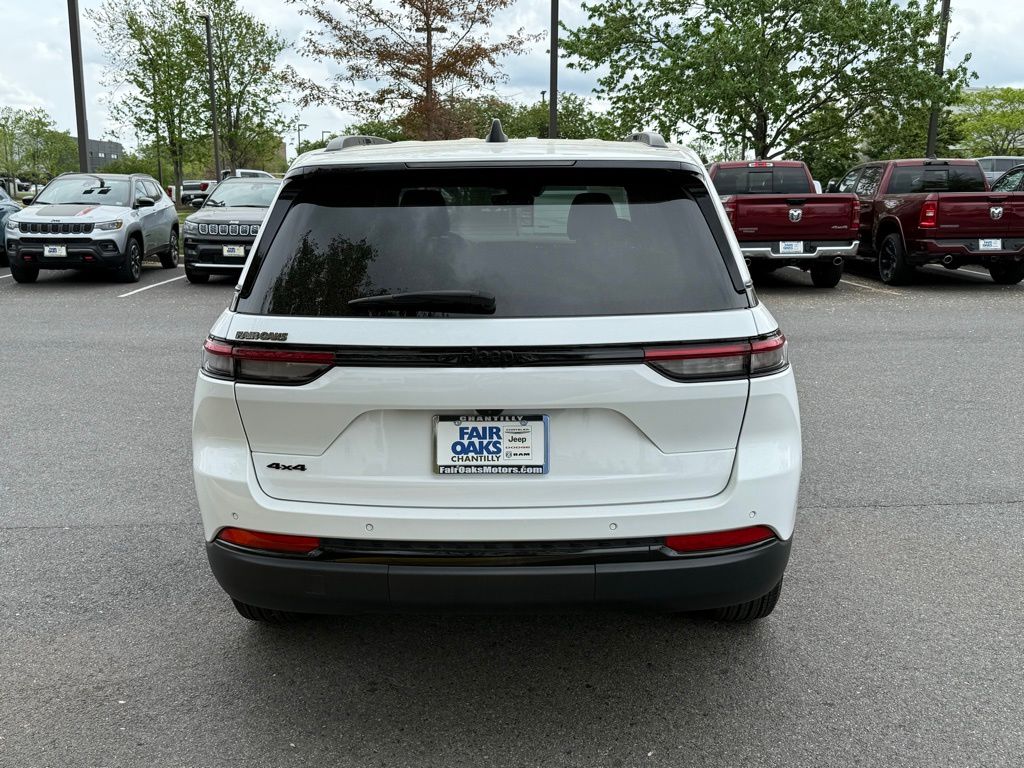 Vehicle image 5 of 30