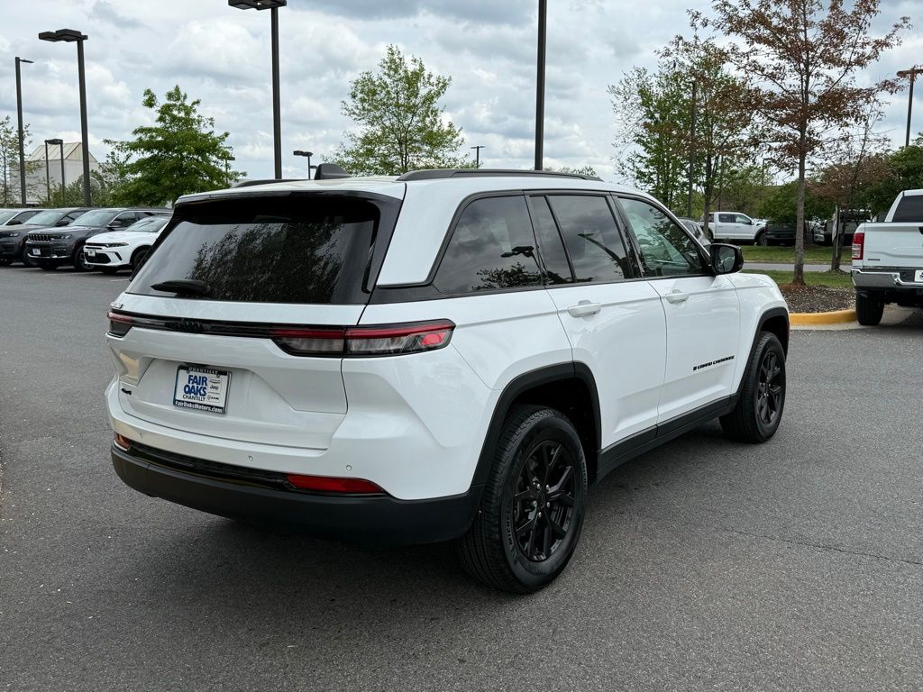 Vehicle image 3 of 30