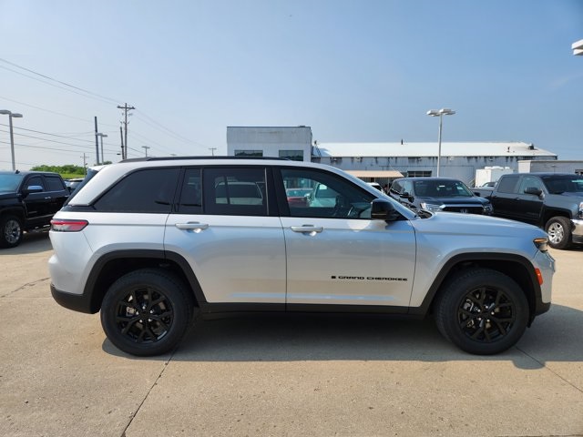 Vehicle image 4 of 27