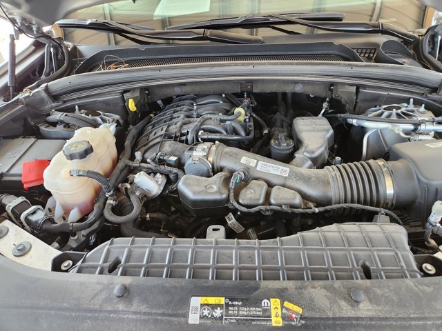 Vehicle image 18 of 27