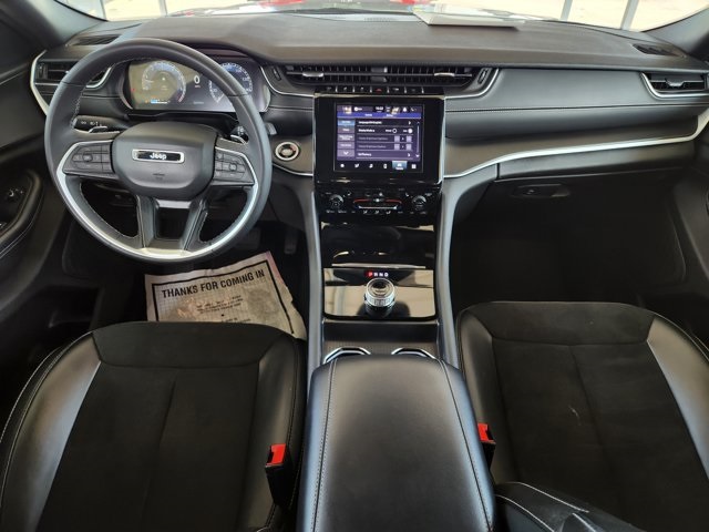 Vehicle image 17 of 27
