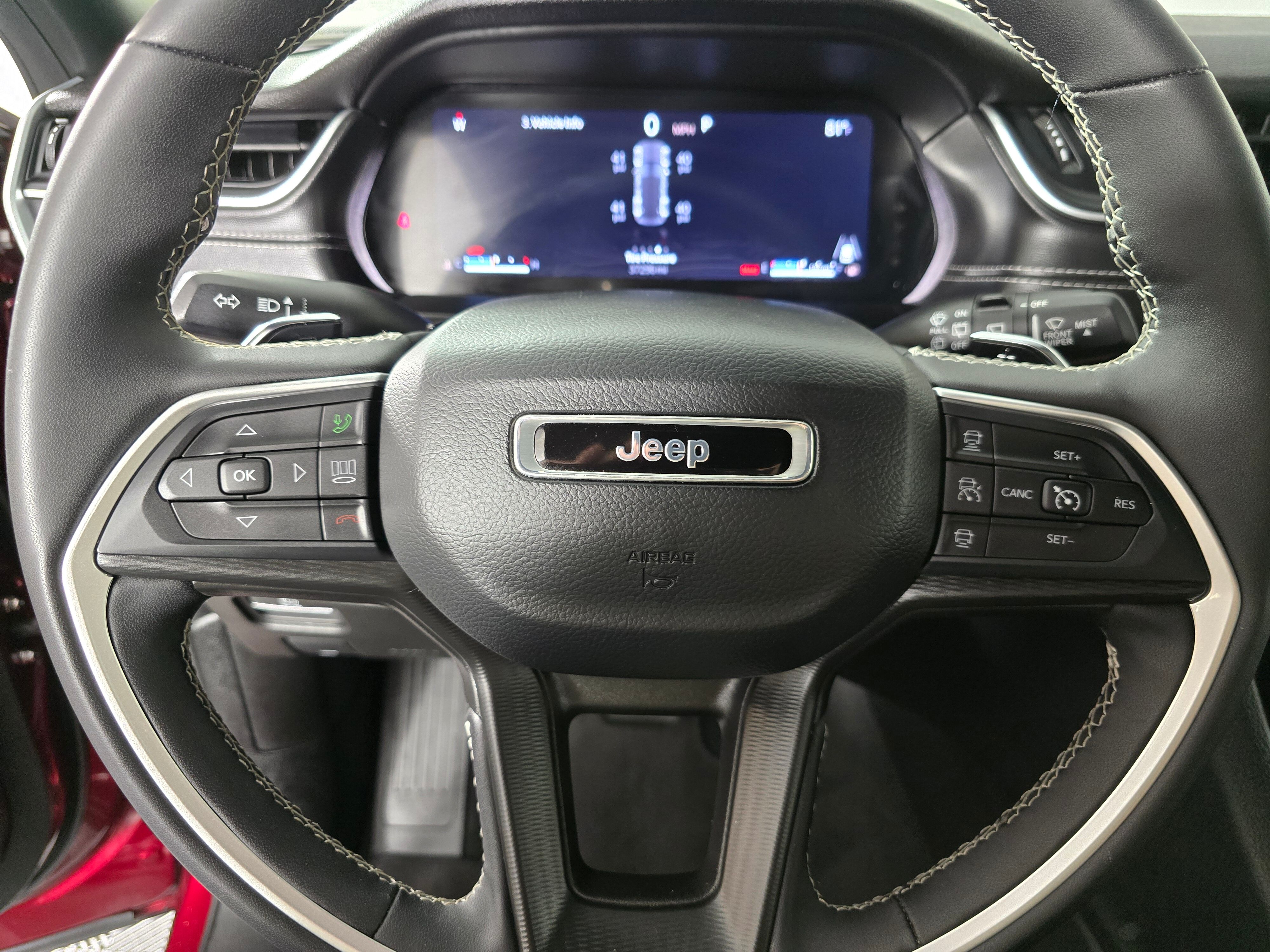 Vehicle image 24 of 44