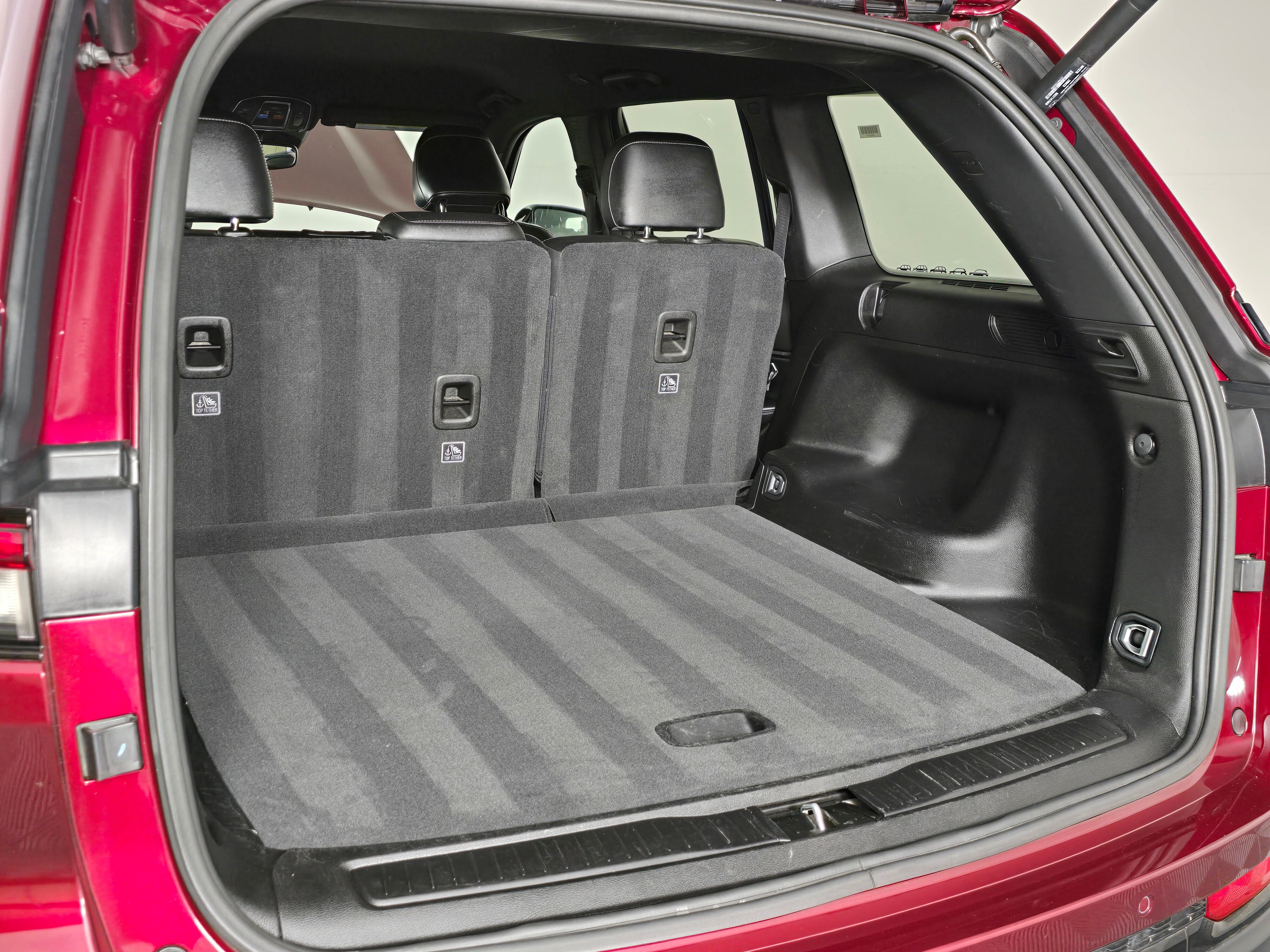 Vehicle image 14 of 44