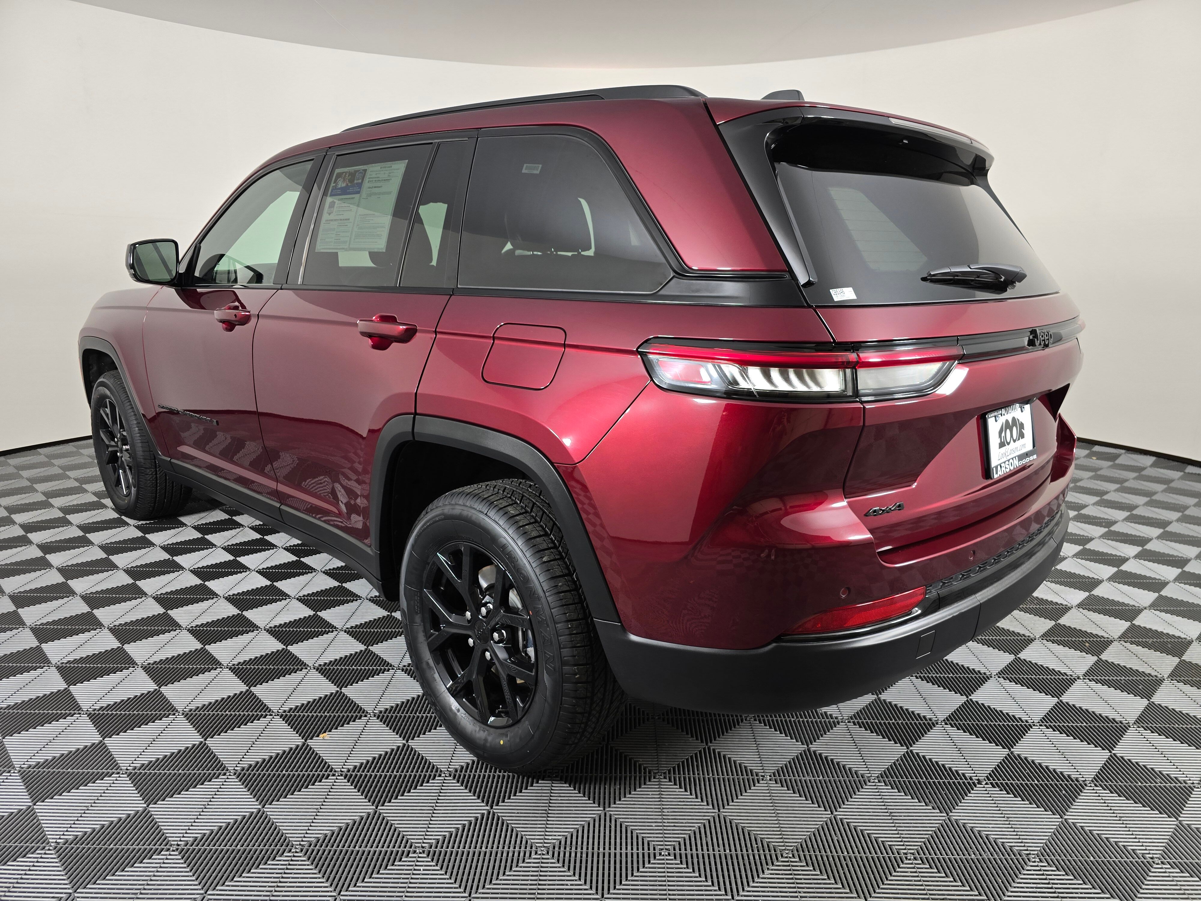 Vehicle image 6 of 44