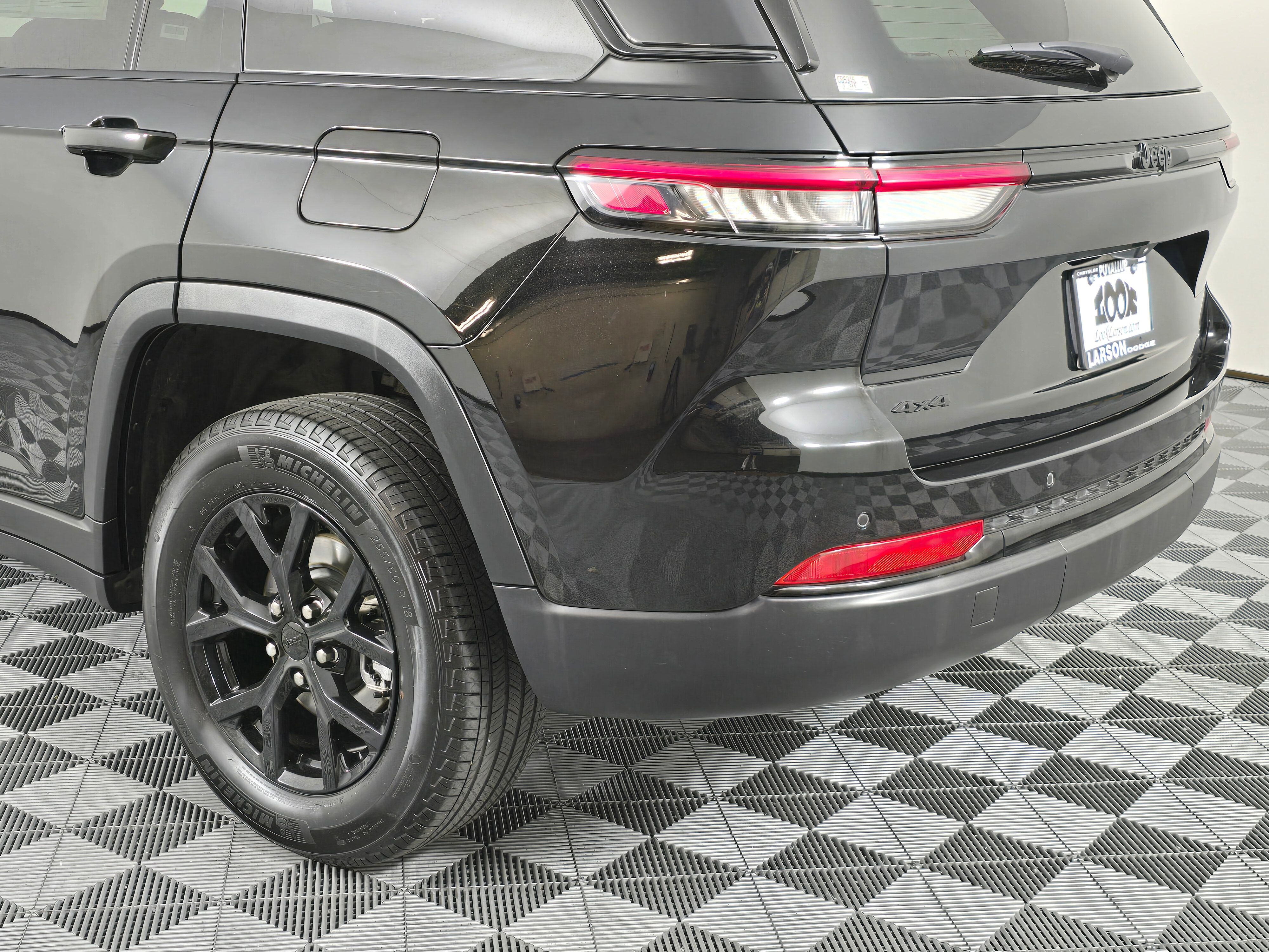 Vehicle image 12 of 42