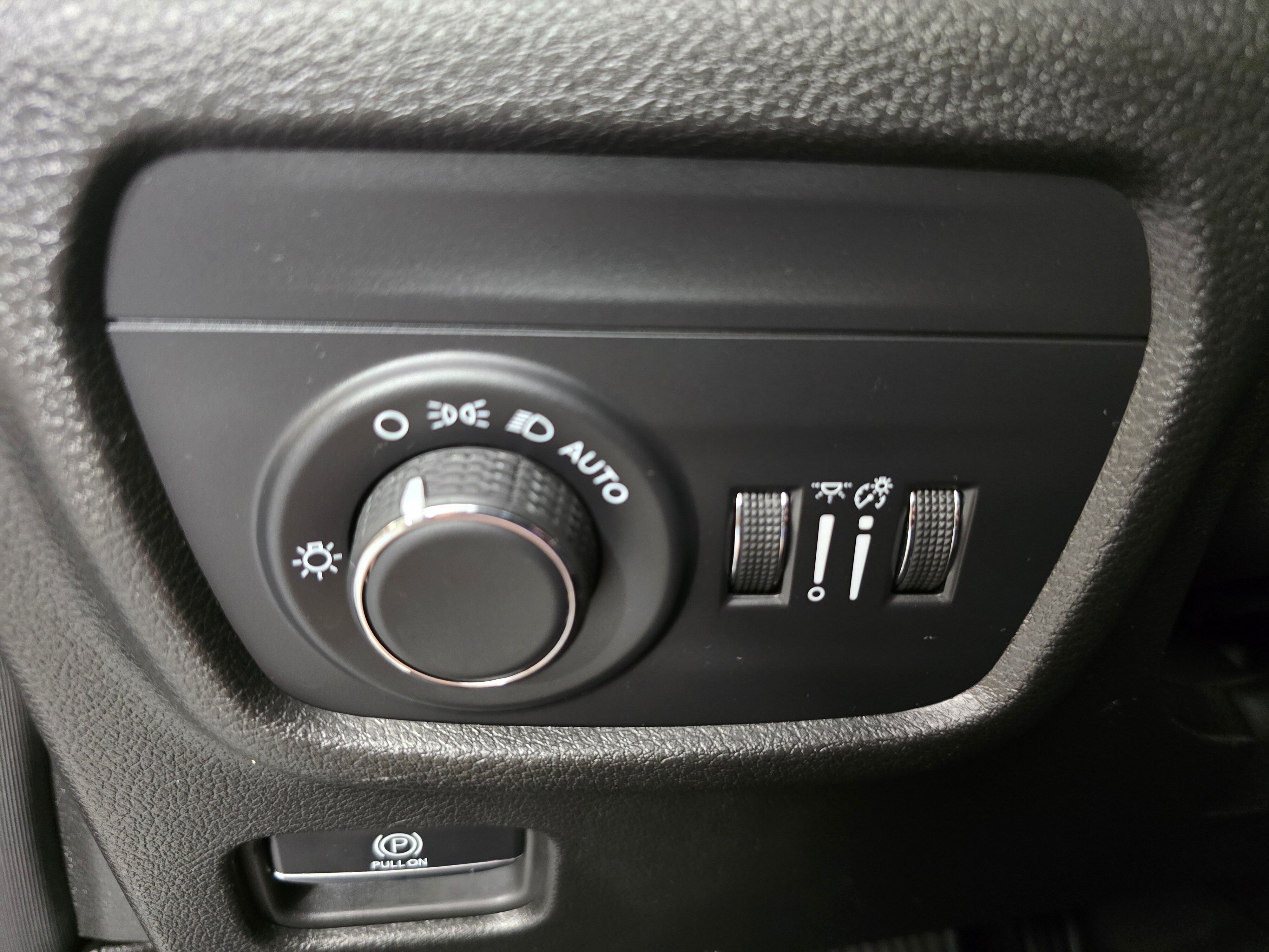 Vehicle image 22 of 42