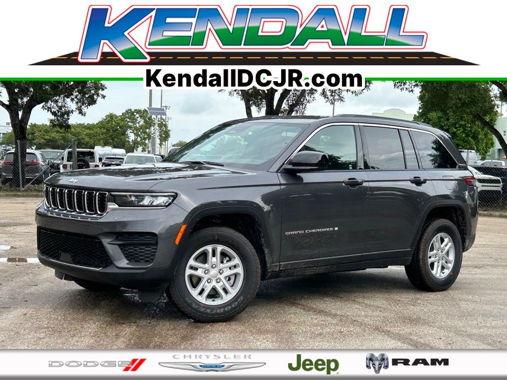 2024 Jeep Grand Cherokee Laredo Image 1 of 42