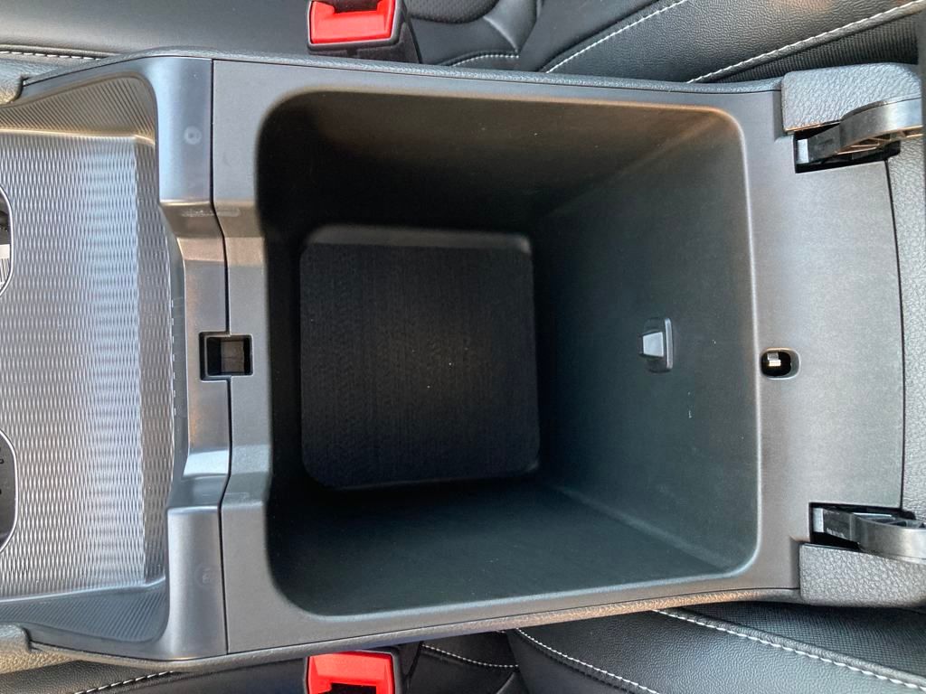 Vehicle image 24 of 37