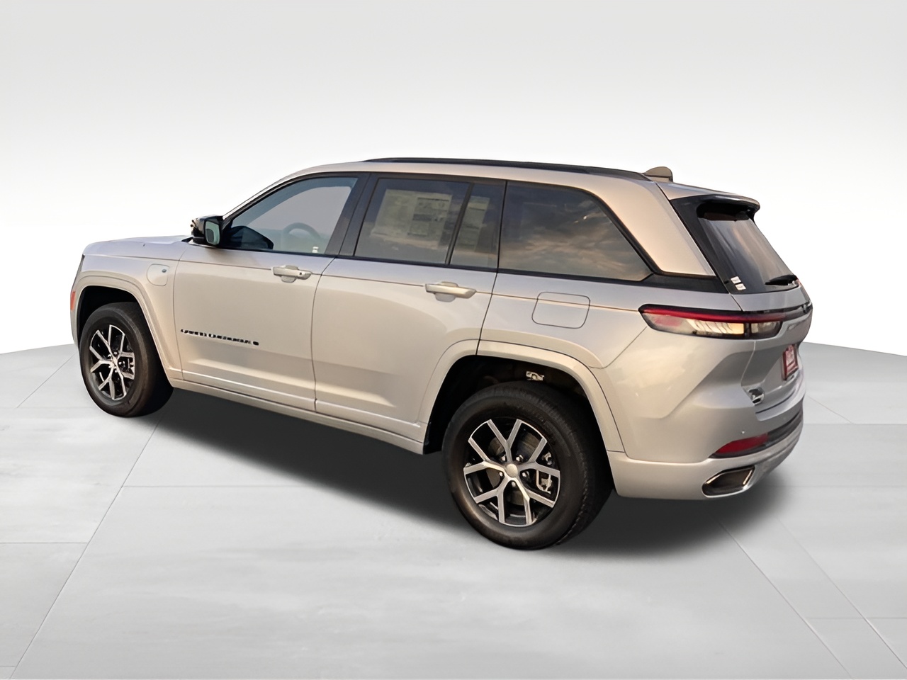Vehicle image 36 of 37