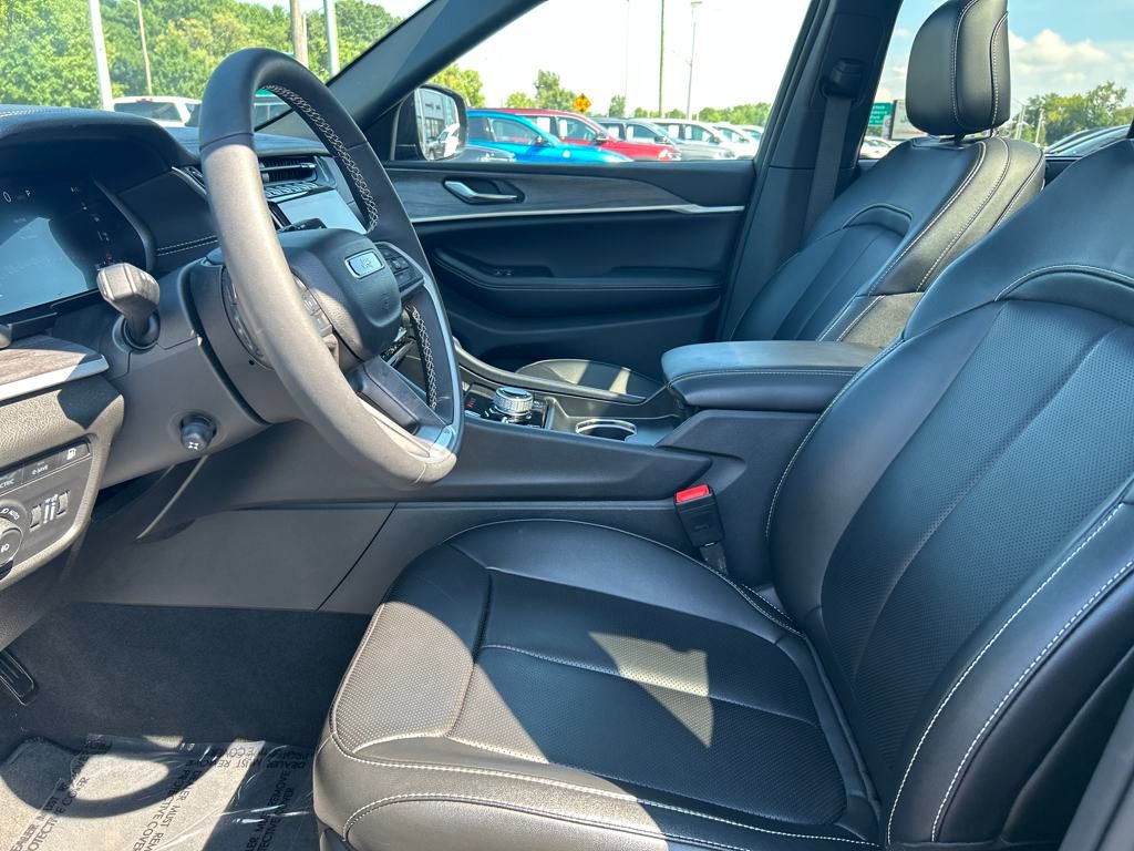 2024 Jeep Grand Cherokee 4xe Base Image 12 of 26