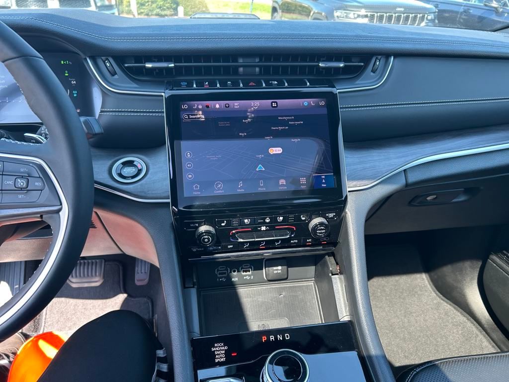 2024 Jeep Grand Cherokee 4xe Base Image 17 of 26