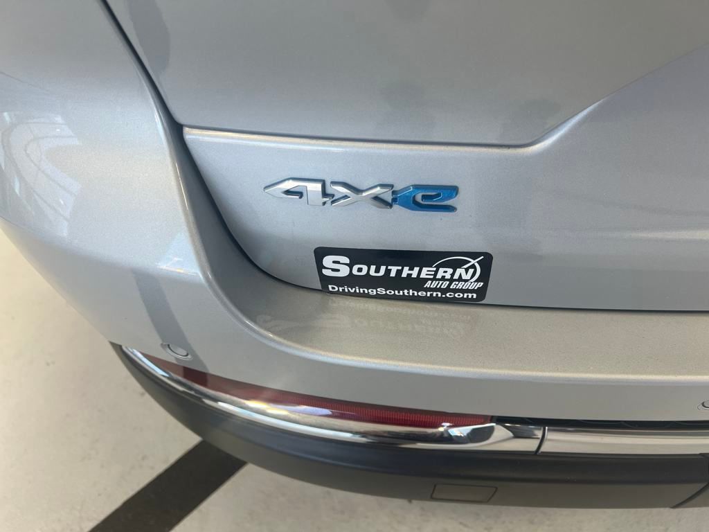 Vehicle image 12 of 13