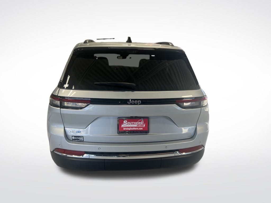 Vehicle image 2 of 13