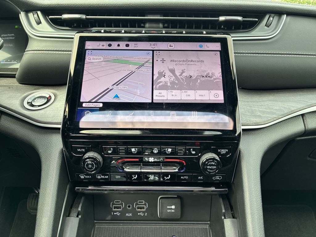 2024 Jeep Grand Cherokee 4xe Base Image 22 of 30