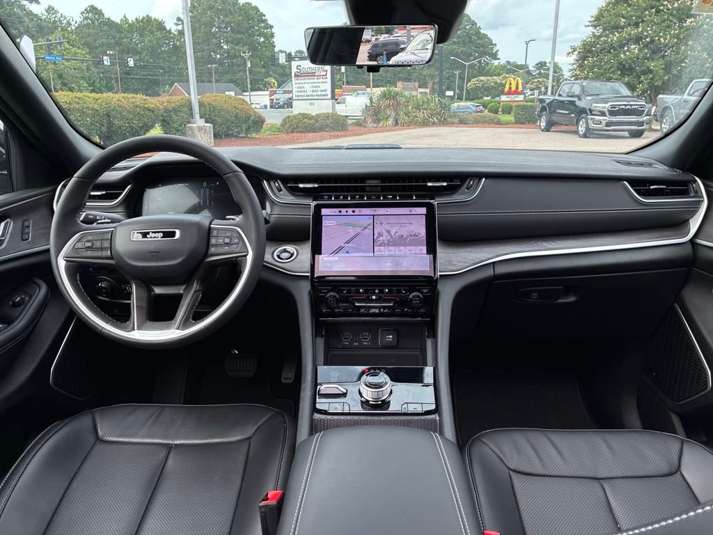 2024 Jeep Grand Cherokee 4xe Base Image 14 of 30