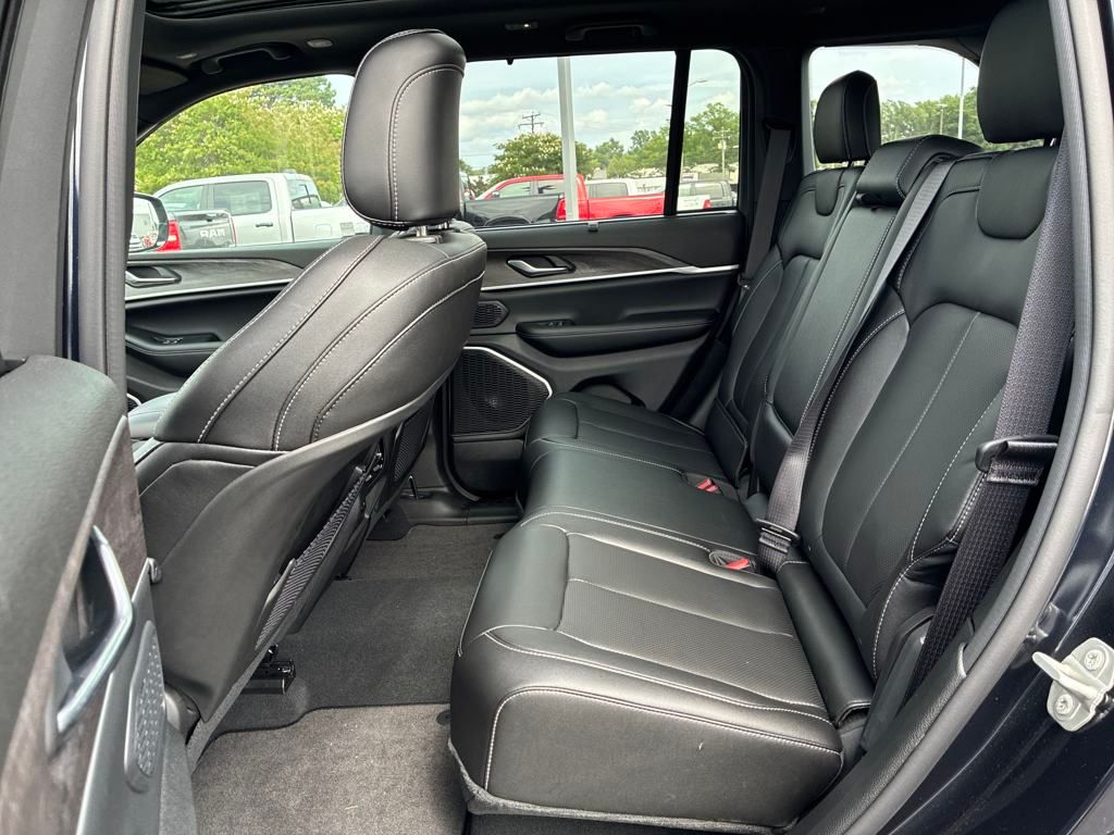 2024 Jeep Grand Cherokee 4xe Base Image 12 of 30