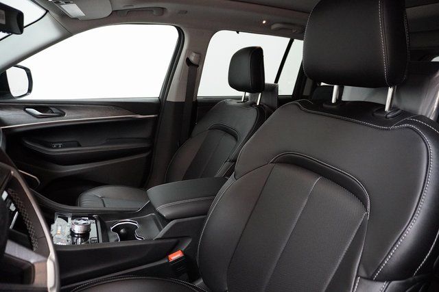 2024 Jeep Grand Cherokee 4xe Base Image 10 of 20