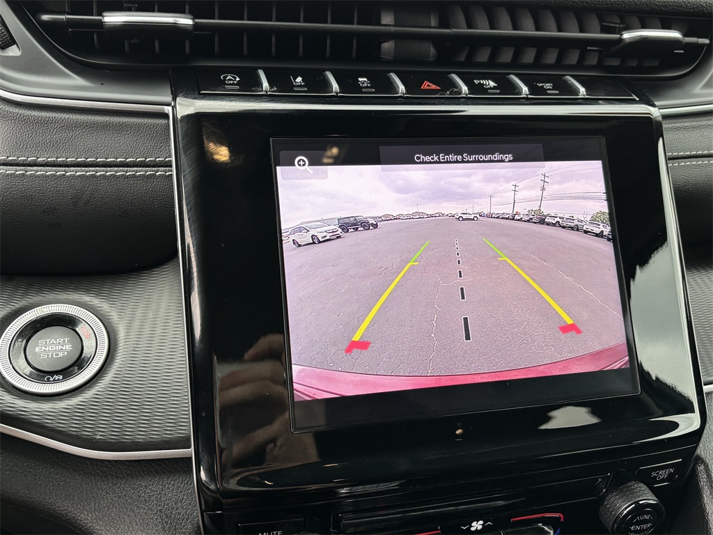 Vehicle image 20 of 30