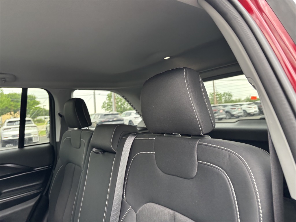 Vehicle image 29 of 30
