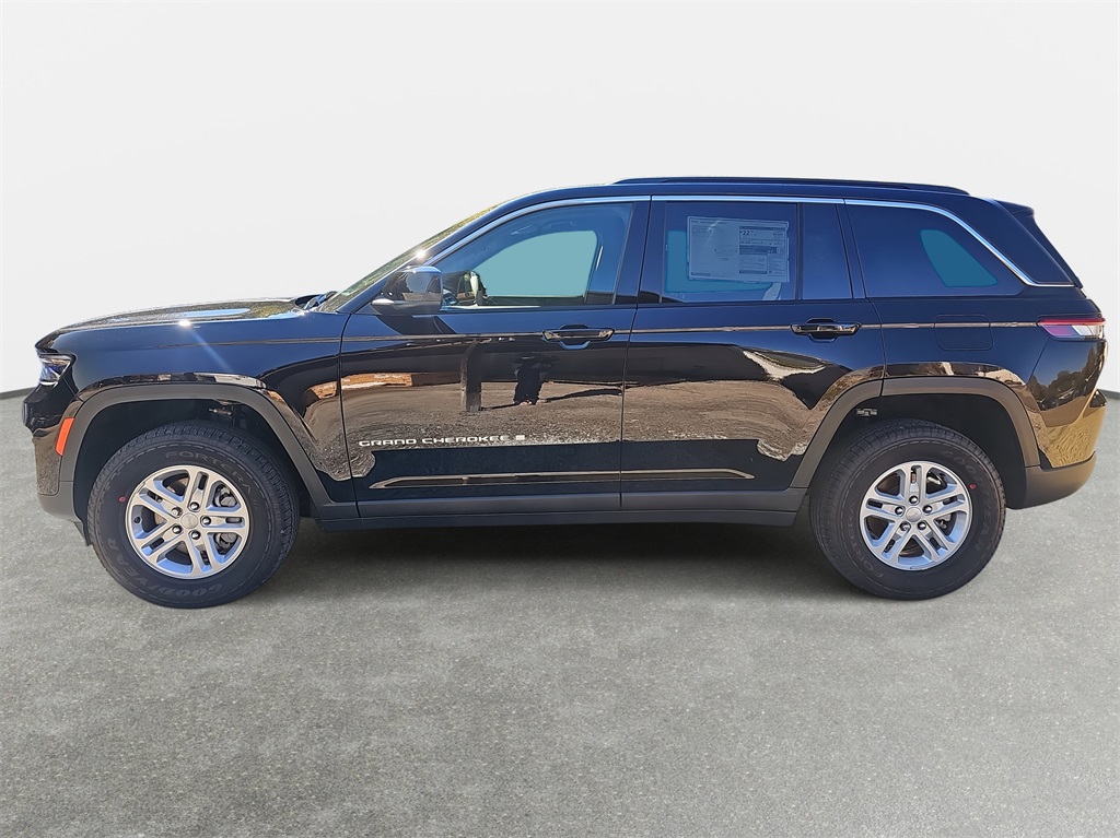 Vehicle image 8 of 33