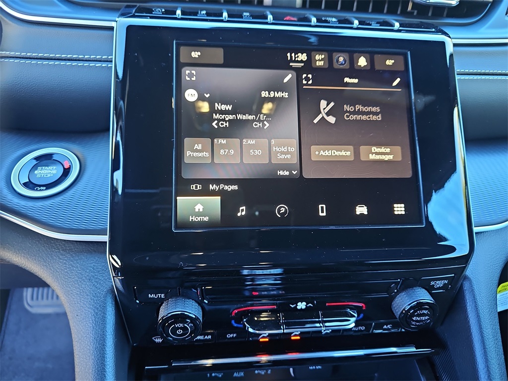 Vehicle image 21 of 33