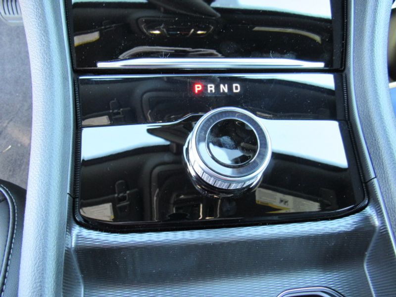 Vehicle image 9 of 23
