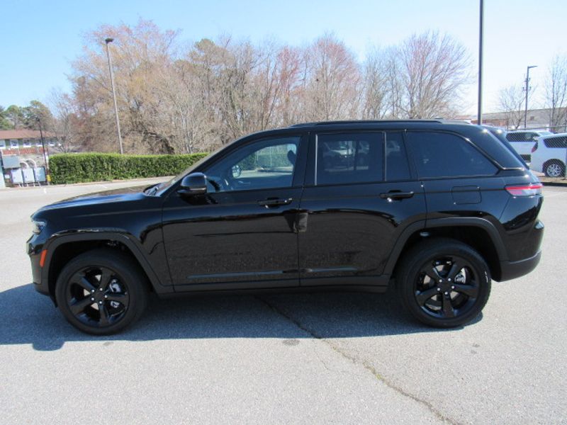 Vehicle image 2 of 23