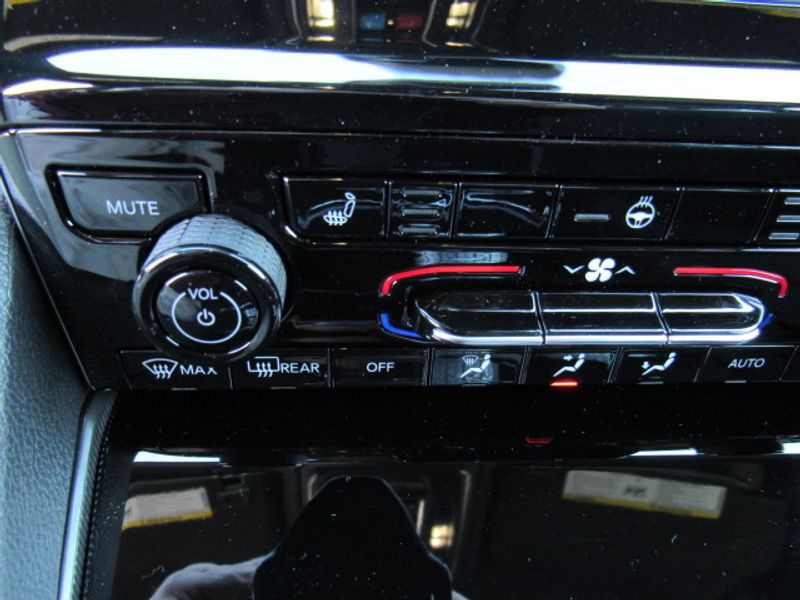 Vehicle image 12 of 23