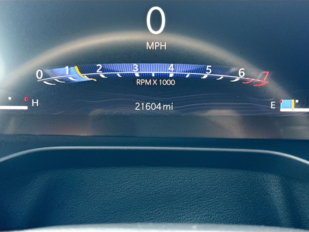 Vehicle image 10 of 18