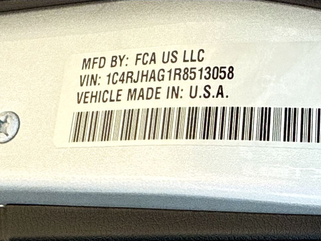 Vehicle image 18 of 18