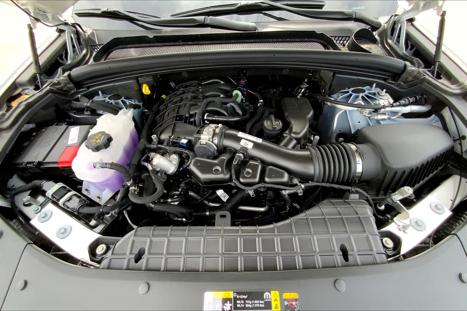 Vehicle image 16 of 19