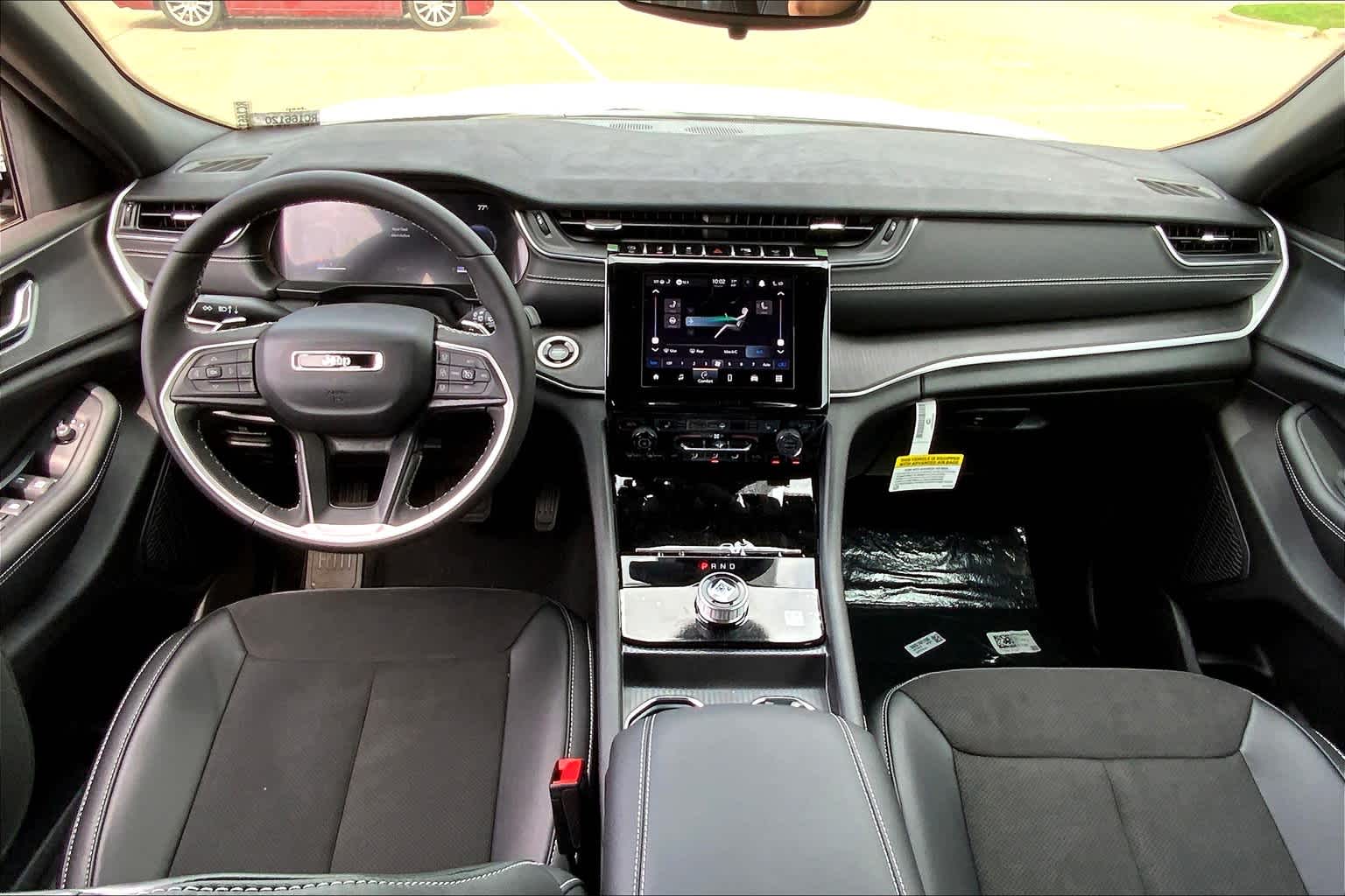 Vehicle image 5 of 19