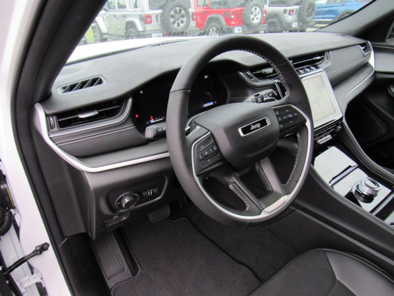Vehicle image 24 of 24