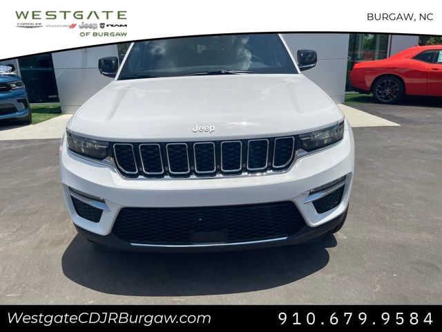 Vehicle image 9 of 10