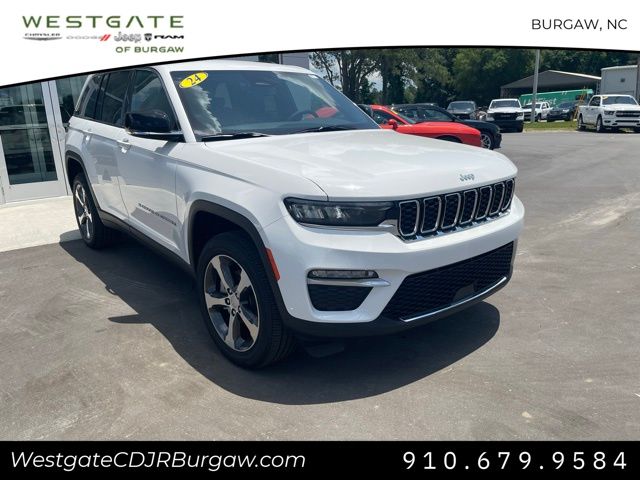 Vehicle image 3 of 10