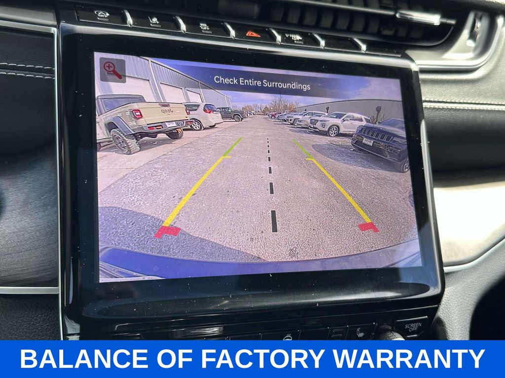 Vehicle image 10 of 29