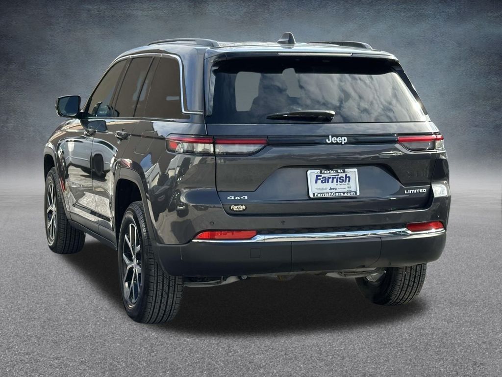 Vehicle image 6 of 29