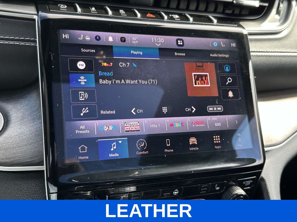 Vehicle image 9 of 29