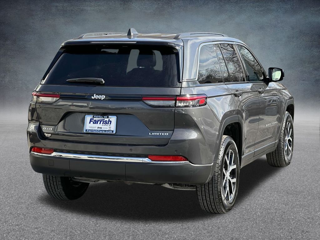 Vehicle image 2 of 29