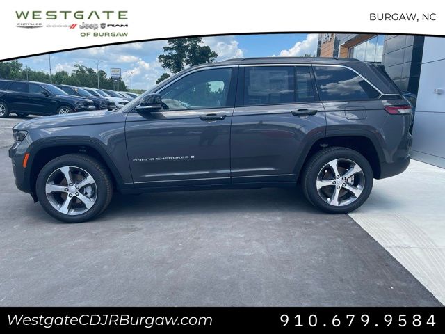 Vehicle image 9 of 10