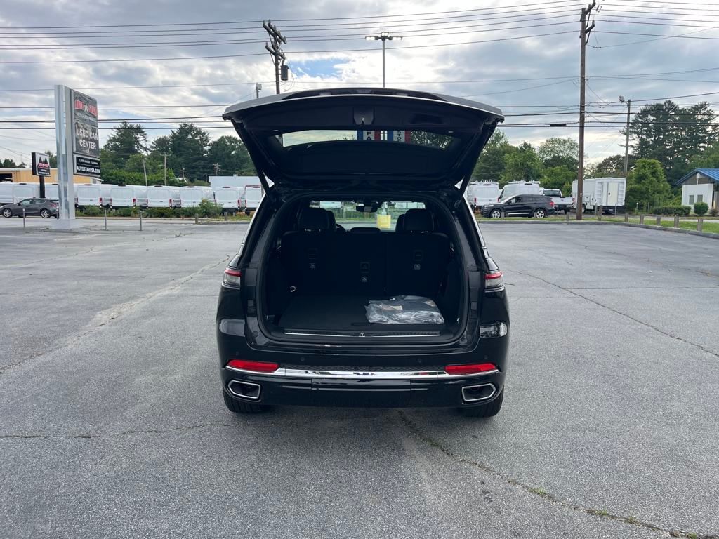 Vehicle image 9 of 54
