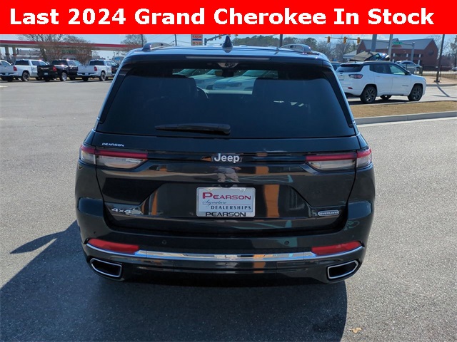 Vehicle image 7 of 30