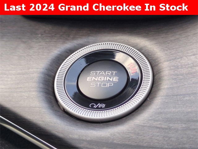 Vehicle image 29 of 30