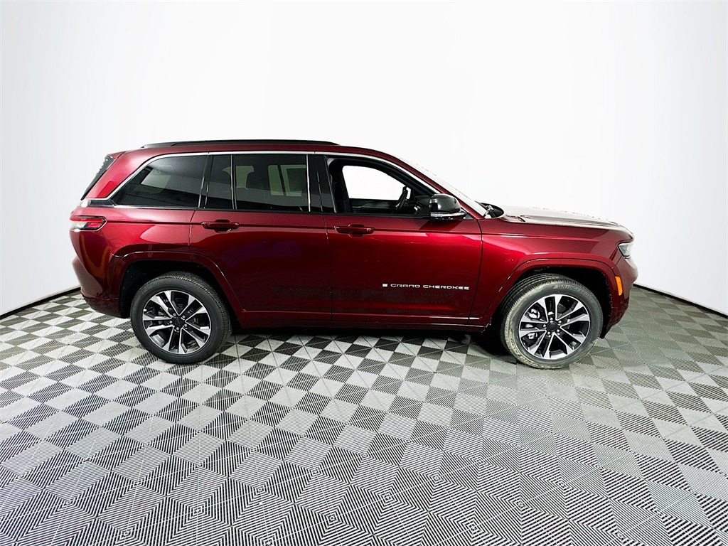 Vehicle image 4 of 34