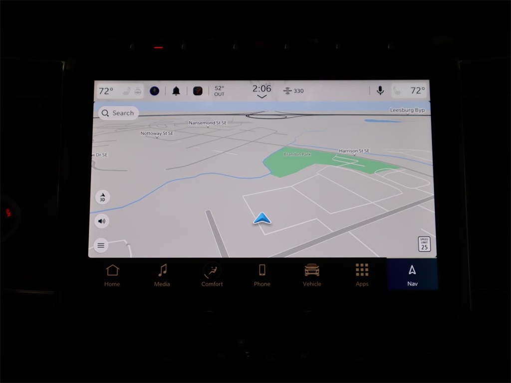 Vehicle image 22 of 28